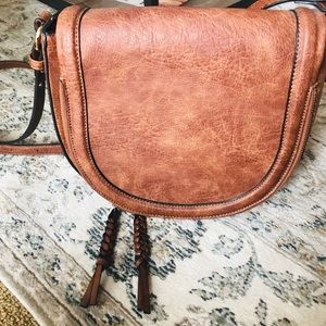 Sole Society Thalia saddlebag in brown